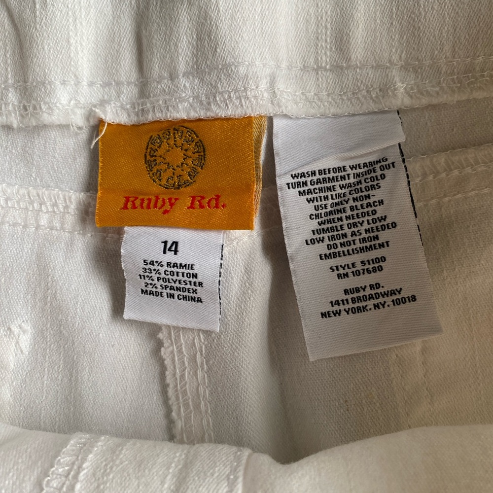 Ruby Rd. White Pants - Picture 2 of 6